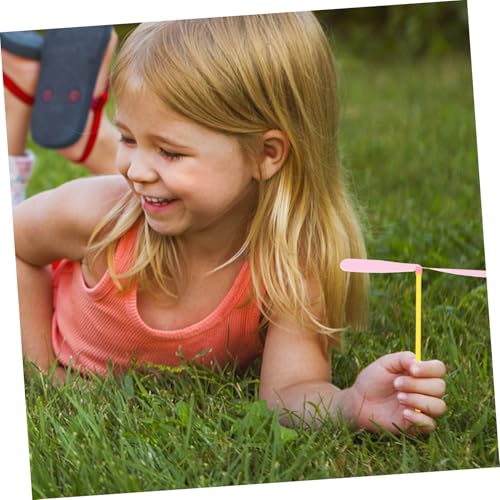 FUNOMOCYA 80 Stück Fliegendes Outdoor Kunststoff Handbetriebene Flugdrachen für Buntes Party spaßspielzeug Geeignet für Familienspiele und Gruppenwettbewerbe Zufällige Farbe Zufällige Farbe von FUNOMOCYA