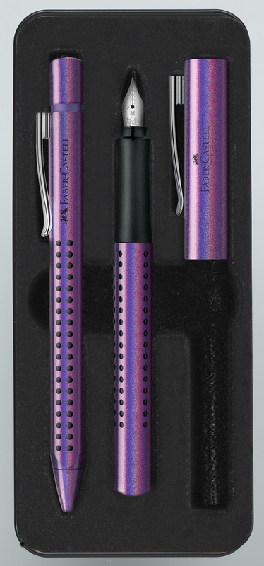 Faber-Castell Füllfederhalter und Kugelschreiber Grip 2011 Glam Violet im Geschenketui von Faber-Castell