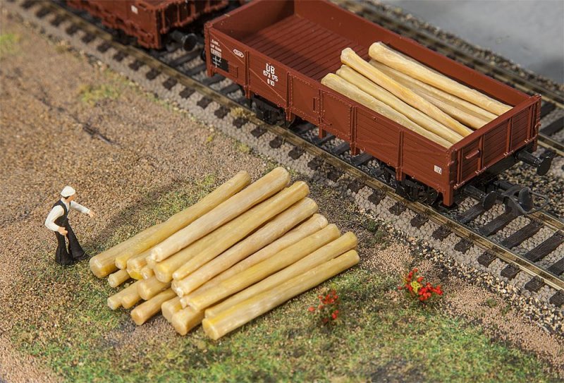 20 Baumstämme 20 Baumstämme von Faller