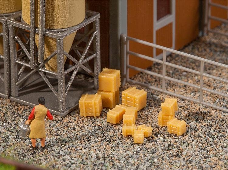 40 Kisten von Faller