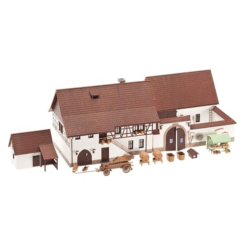 FALLER Hofgut Modellbausatz mit 237 Einzelteilen 174 x 125 x 125 mm I Modelleisenbahn Zubehör H0 I Modelleisenbahn H0 aufwendig gestaltetes Hofgut von FALLER