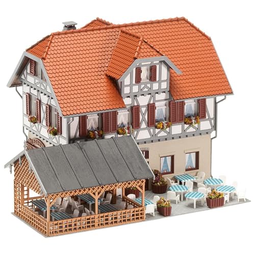 Faller FA130438 - Gasthaus Sonne mit Laube, 18.5 x 7.7 x 27.9 cm, Orange, Braun und Grau Faller FA130438 - Gasthaus Sonne mit Laube, 18.5 x 7.7 x 27.9 cm, Orange, Braun und Grau von FALLER