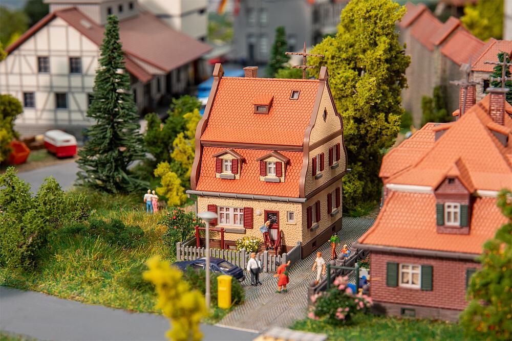 Kleines Siedlungshaus Kleines Siedlungshaus von Faller