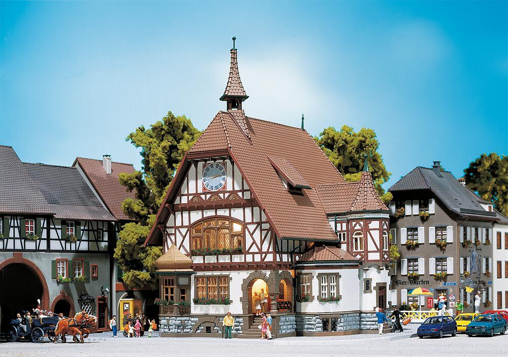 Rathaus Allmannsdorf - Monatsmodell September Rathaus Allmannsdorf - Monatsmodell September von Faller