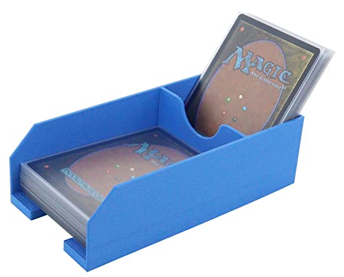 Feldherr Kartendeckhalter inkl. Ablagefach für EIN Kartendeck in Standard Card Game Size (kompatibel mit z. B. Magic The Gathering, Farbe:Himmelblau von Feldherr