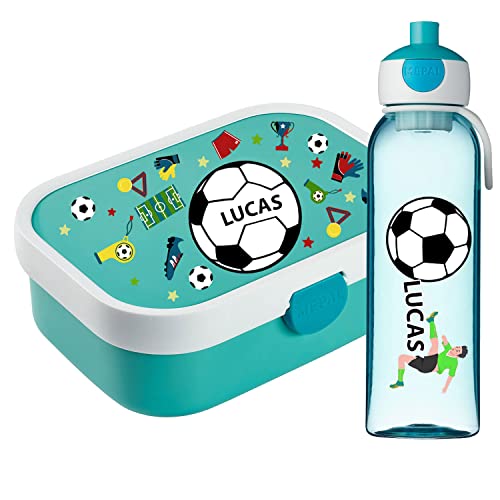 Ferocity Lunchbox Set für Kinder Jungen zur Schule Personalisiert mit Namen Brotdose Wasserflasche Trinkflasche BPA frei Essen für Unterwegs mit Gabel und Bento Fach to Go Football Pitch [153] von Ferocity