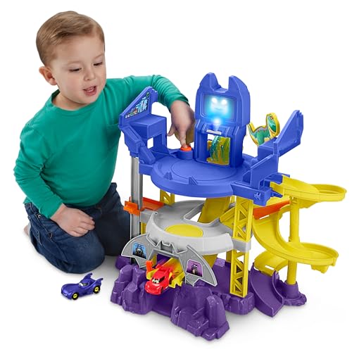 Fisher-Price DC Batwheels Spielzeugauto Rennstrecken-Spielset, Rennspaß Batcave mit Licht und Sound, Fahrzeuge Bam das Batmobil und Redbird, ab 3 Jahren, HRJ21 Fisher-Price DC Batwheels Spielzeugauto Rennstrecken-Spielset, Rennspaß Batcave mit Licht und Sound, Fahrzeuge Bam das Batmobil und Redbird, ab 3 Jahren, HRJ21 von Fisher-Price