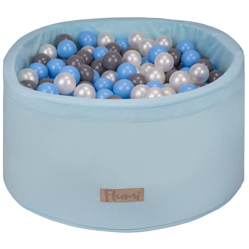 Flumi Personalisierte Bällebad Baby ab 1 Jahr - Bällepool Kinder 90x40cm mit 200 Bällebad Bälle ∅ 7cm in EU hergestellt - Oeko-TEX und CE-Zertifiziert - (Himmelblau) von Flumi