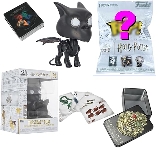 Bitty Spells Pop! Mini Character Bundled with Harry Potter Mini Blind Bag + Thestral Fohlen Display Vinyl + House Stickers + Charms Tin Deck Cards 3 Pieces von Funko