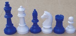G+K Kunststofftechnik UG Schachfiguren Nr. 45003 Weiss/blau, Königshöhe 93 mm, mit Filzsockel, Staunton Form von G+K Kunststofftechnik UG