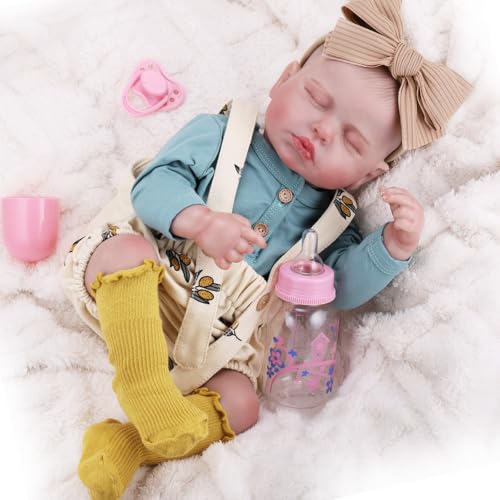 GAGAKU Reborn Mädchen Baby Puppe, 45 cm Lebensechte Babypuppen Wie Echt, Realistische Neugeborene Puppe mit Zubehör von GAGAKU