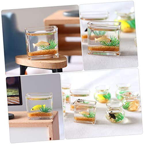 GALPADA 2 Stück Teiliges Mini Fischaquarium für Puppenhaus Dekorative Verschleißfeste Mini Fischschalen in Runder und Quadratischer Form Realistische Miniatur Zufällige Zufällige Farbe von GALPADA