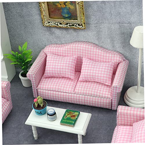 GARIOUANS Mini Puppenhaus Sofa Möbel Rosa Kariert mit Kissen Doppelsitziges Mini Sofa Dekoration für Puppenhaus Wohnzimmer Leicht Realistisch Langlebig Tragbar GARIOUANS Mini Puppenhaus Sofa Möbel Rosa Kariert mit Kissen Doppelsitziges Mini Sofa Dekoration für Puppenhaus Wohnzimmer Leicht Realistisch Langlebig Tragbar von GARIOUANS