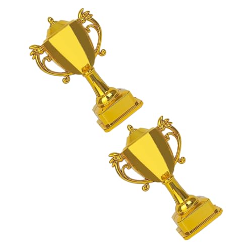 GETAJGHSD 2 Stück Goldene Mini Trophäen für Puppenhäuser Platzsparende Dekoration für Rollenspiele Kindergeburtstage und Kreative Lernumgebungen von GETAJGHSD