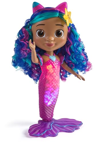Gabby’s Dollhouse: Der Film – Sing & Shine Meerjungfrau Gabby, 35cm große Wasserspielpuppe mit Licht- & Soundeffekten, spricht Deutsch, für Kinder ab 3 Jahren Gabby’s Dollhouse: Der Film – Sing & Shine Meerjungfrau Gabby, 35cm große Wasserspielpuppe mit Licht- & Soundeffekten, spricht Deutsch, für Kinder ab 3 Jahren von Gabby's Dollhouse