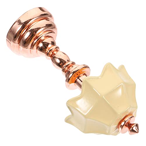 Garneck Modelle Mit Goldenem Sockel Und Lampenschirm Für Kreative Kinderzimmer Dekoration Und Rollenspiele Garneck Modelle Mit Goldenem Sockel Und Lampenschirm Für Kreative Kinderzimmer Dekoration Und Rollenspiele von Garneck
