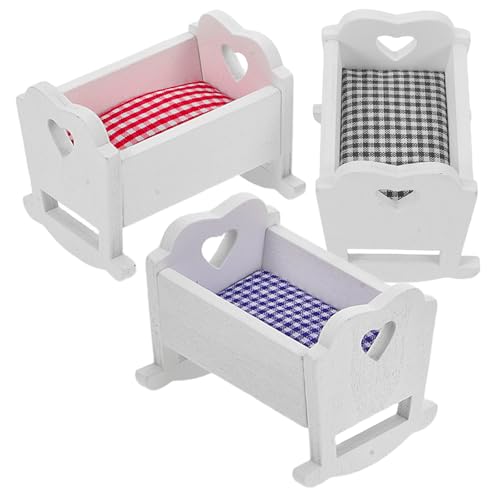 Gatuida 3-teiliges Puppenhaus-Minibett: Puppenbett aus Holz für Puppenhaus – entzückendes Puppenhauszubehör und -möbel – Miniatur-Babybettwiege Gatuida 3-teiliges Puppenhaus-Minibett: Puppenbett aus Holz für Puppenhaus – entzückendes Puppenhauszubehör und -möbel – Miniatur-Babybettwiege von Gatuida