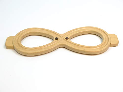 Gebrüder Vinkelau GmbH Liegende Acht mit Griffen / Liegende 8 / Handbalancierspiel / Motorikspiel / Handbalancierbrett aus Buche / hochwertig lackiert / Maße: 53 x 18 x 2 cm / Made in Germany Gebrüder Vinkelau GmbH Liegende Acht mit Griffen / Liegende 8 / Handbalancierspiel / Motorikspiel / Handbalancierbrett aus Buche / hochwertig lackiert / Maße: 53 x 18 x 2 cm / Made in Germany von Gebrüder Vinkelau GmbH