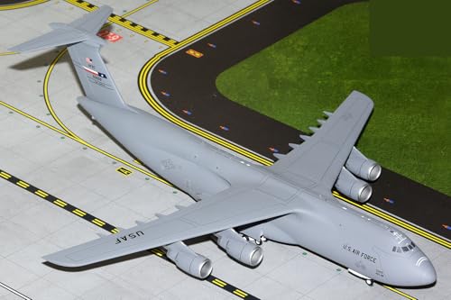 GeminiJets G2AFO1135 US Air Force C-5M Super Galaxy (Lackland AFB); Maßstab 1:200 von GeminiJets