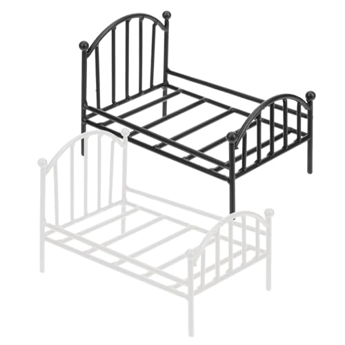 1/2-teiliges Miniatur-Metallbett - Puppenhaus Modell Dekoration | Puppenmöbel im Vintage-Stil im eleganten Design, Puppenmöbel aus Metall, Min., 6,3x4,33x3,94 Zoll 1/2-teiliges Miniatur-Metallbett - Puppenhaus Modell Dekoration | Puppenmöbel im Vintage-Stil im eleganten Design, Puppenmöbel aus Metall, Min., 6,3x4,33x3,94 Zoll von Generic