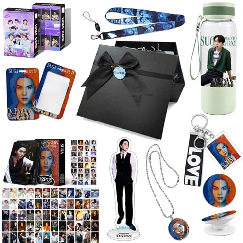 Geschenkset, Jungkook Jimin Su-ga Merchandise, K-Pop Merch, Fotokarten, Schlüsselanhänger, Acryl-Aufsteller, 550 Ml Tasse(SUGA) von Generic
