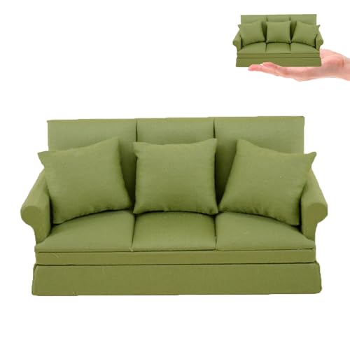 Wichtel Zubehör, Dolls House Accessoires, Mini Dollhouse Sofa 1/12 Skala Miniatur Sofa Stuhl mit 3 abnehmbaren Kissen süße Dollhouse Möbelzubehör für Weihnachtsdekoration Wichtel Zubehör, Dolls House Accessoires, Mini Dollhouse Sofa 1/12 Skala Miniatur Sofa Stuhl mit 3 abnehmbaren Kissen süße Dollhouse Möbelzubehör für Weihnachtsdekoration von Generic