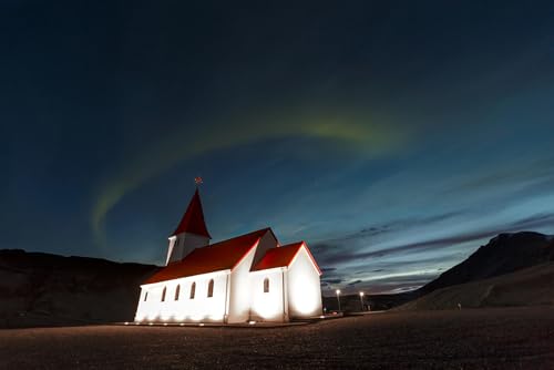 Puzzle für Erwachsene, 1000 Teile, Aurora Borealis über ländlicher Kirche mit rotem Dach in Vik Island, Fotofotografie, Familie, lustig, herausfordernd, Urlaubspuzzle, Geschenk Puzzle für Erwachsene, 1000 Teile, Aurora Borealis über ländlicher Kirche mit rotem Dach in Vik Island, Fotofotografie, Familie, lustig, herausfordernd, Urlaubspuzzle, Geschenk von Geroclonup