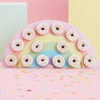 Regenbogen-Donut Wand aus Pappe für 14 Donuts, 64,5cm x 32,5cm Regenbogen-Donut Wand aus Pappe für 14 Donuts, 64,5cm x 32,5cm von Ginger Ray