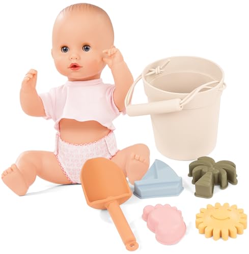 Götz 2453557 Sleepy Aquini Beach Girl Geschenkbox - 33 cm große Badepuppe mit blauen Schlafaugen, ohne Haare in 9-teiligem Set - Babypuppe ab 18 Monaten von Götz