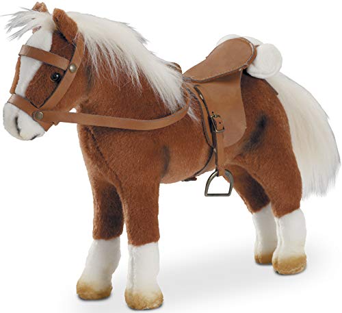 Götz 3401099 Springturniersieger Pferde-Puppe (Stockmaß 24 cm) - 28 cm hohes Plüschpferd für Stehpuppen - mit Sattel, Zaumzeug und Picknickdecke von Götz