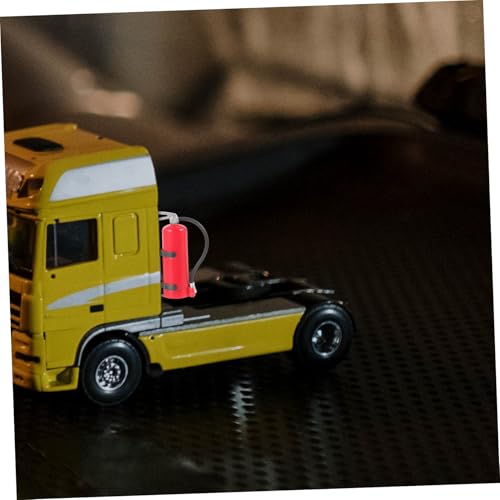 Gogogmee Mini Feuerlöscher Dekoration Modell mit Glatter Oberfläche Robustes Mini Auto Zubehör für Rc Crawler Realistisches Miniatur Feuerlöschgerät mit Aufhängung für DIY und Sammler von Gogogmee