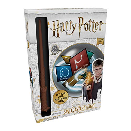 Goliath Games Harry Potter Spellcasters A Charade Game with A Magic Spin - Werfen Sie Ihren Zauber und beherrschen Sie Ihre Magie. Inklusive Replik des Zauberstabs von Harry Potter, 32 Zauberkarten von Goliath
