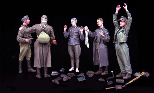 1/35 Resin-Soldat Miniaturmodellbausatz WWII-Soldat Resin-Modellbausatz, unmontierte und unbemalte Resinteile (5 Personen) (s32J -7) von Goodmoel
