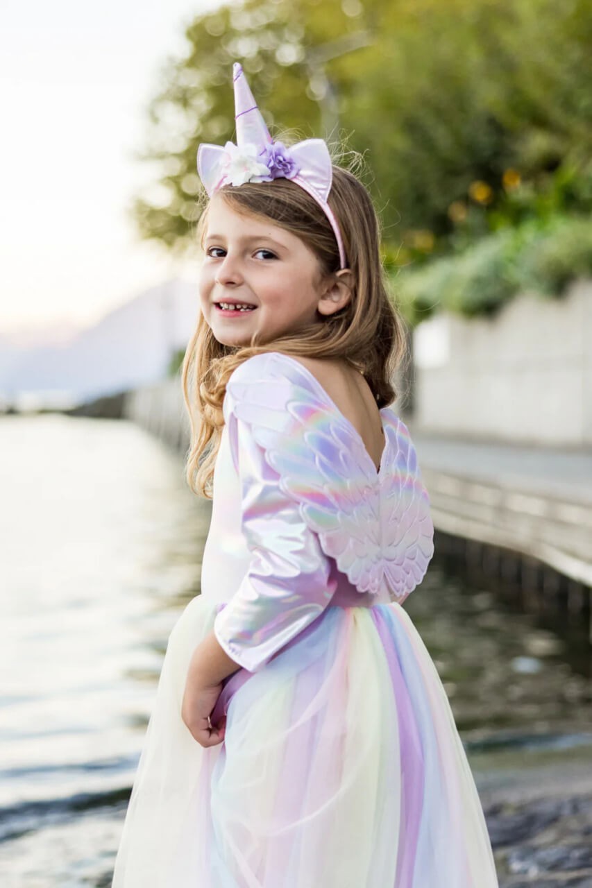 Schillerndes Einhornkleid mit Flügeln & Haarreif – für ca. 5-6 Jahre Schillerndes Einhornkleid mit Flügeln & Haarreif – für ca. 5-6 Jahre von Great Pretenders