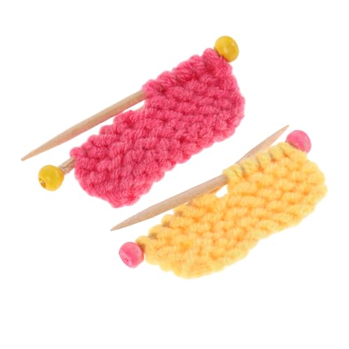 HANABASS 2 Stück Miniatur-puppenhaus-zubehör, Kleine Beanie-mützen, Weiches Garn Zum Häkeln, Handgefertigte Strickpuppe, Niedliche Häkelpuppen-Desktop-Dekorationen von HANABASS