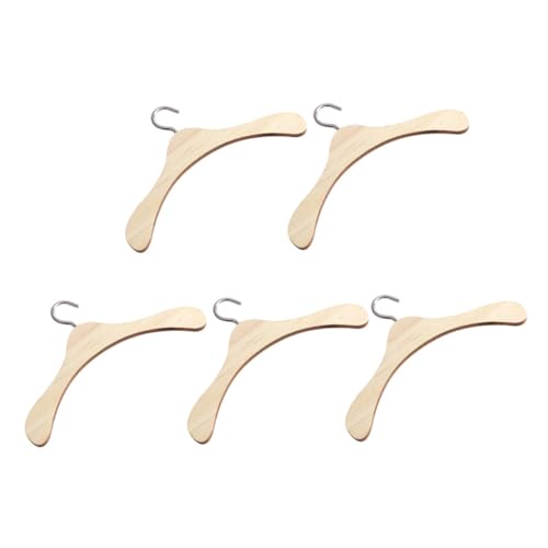 HANABASS 5 Stück Miniatur Holz Kleiderbügel für Puppen Glatte Oberfläche Stabiles Design für Puppenkostüme und Puppenschrank Naturfarben Praktische Aufbewahrung HANABASS 5 Stück Miniatur Holz Kleiderbügel für Puppen Glatte Oberfläche Stabiles Design für Puppenkostüme und Puppenschrank Naturfarben Praktische Aufbewahrung von HANABASS