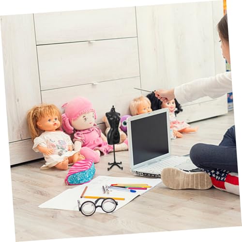 HEALSOPTHY 5 Stück Teiliges Miniatur Puppenkleiderständer aus Robustem Kunststoff Realistisch Geformte Mannequin Ständer für Puppenkleider Anzüge und Schmuck Kindersicher für Puppenhaus von HEALSOPTHY