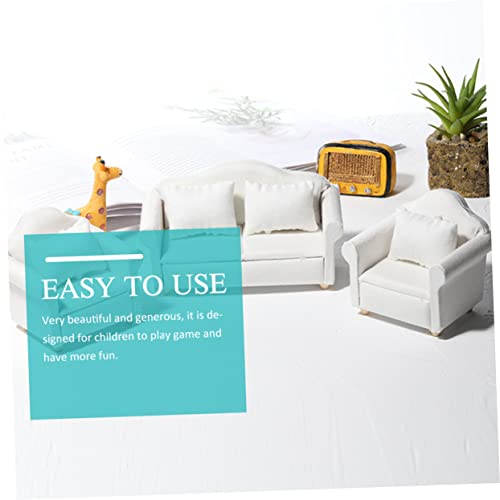 HEALSOPTHY Miniatur Puppenhaus Sofa Weiß Teilig mit Kissen Mini Möbelmodell Doppelsofa Detailreiche Puppenhausmöbel Zubehör für DIY Miniaturhäuser und Dekoration HEALSOPTHY Miniatur Puppenhaus Sofa Weiß Teilig mit Kissen Mini Möbelmodell Doppelsofa Detailreiche Puppenhausmöbel Zubehör für DIY Miniaturhäuser und Dekoration von HEALSOPTHY