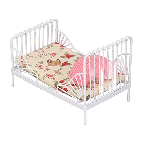 Puppenhaus Bett, 1:12 Skala Puppenhaus Möbel Mini Bett Set mit schönen Muster dekorative Kissen Metallrahmen Realistisches Miniaturbett (Blumenmuster) von HEEPDD