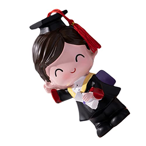 HEMOTON Niedliche Doktor Figur Tortendekoration aus Langlebigem Resin Abschlussfeier für Familie Freunde Süßer Kuchenaufsatz für Tisch und Dessertbuffet Abschlussdekoration Graduation HEMOTON Niedliche Doktor Figur Tortendekoration aus Langlebigem Resin Abschlussfeier für Familie Freunde Süßer Kuchenaufsatz für Tisch und Dessertbuffet Abschlussdekoration Graduation von HEMOTON