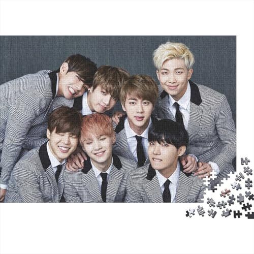 BTS Kpop Boys 500 Teile Premium Holz Puzzle Für Erwachsene - Herausforderndes Geschicklichkeitsspiel,Star Entspannendes Legespiel Für Familie, Wanddekoration Geschenk 500pcs (52x38cm) von HESHS