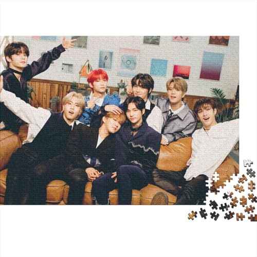 Stray Kids 1000 Teile Premium Holz Puzzle Für Erwachsene - Herausforderndes Geschicklichkeitsspiel,Star Entspannendes Legespiel Für Familie, Wanddekoration Geschenk 1000pcs (75x50cm) von HESHS