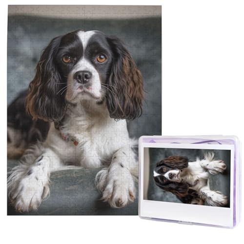 Puzzle für Erwachsene, 500 Teile, Holzpuzzle, moderne Kunst, Spaniel auf dem Sofa, anspruchsvolle Puzzles, individuelles Bild, Puzzle, personalisiertes Fotopuzzle für Geschenk, Familie Puzzle für Erwachsene, 500 Teile, Holzpuzzle, moderne Kunst, Spaniel auf dem Sofa, anspruchsvolle Puzzles, individuelles Bild, Puzzle, personalisiertes Fotopuzzle für Geschenk, Familie von HJTRW