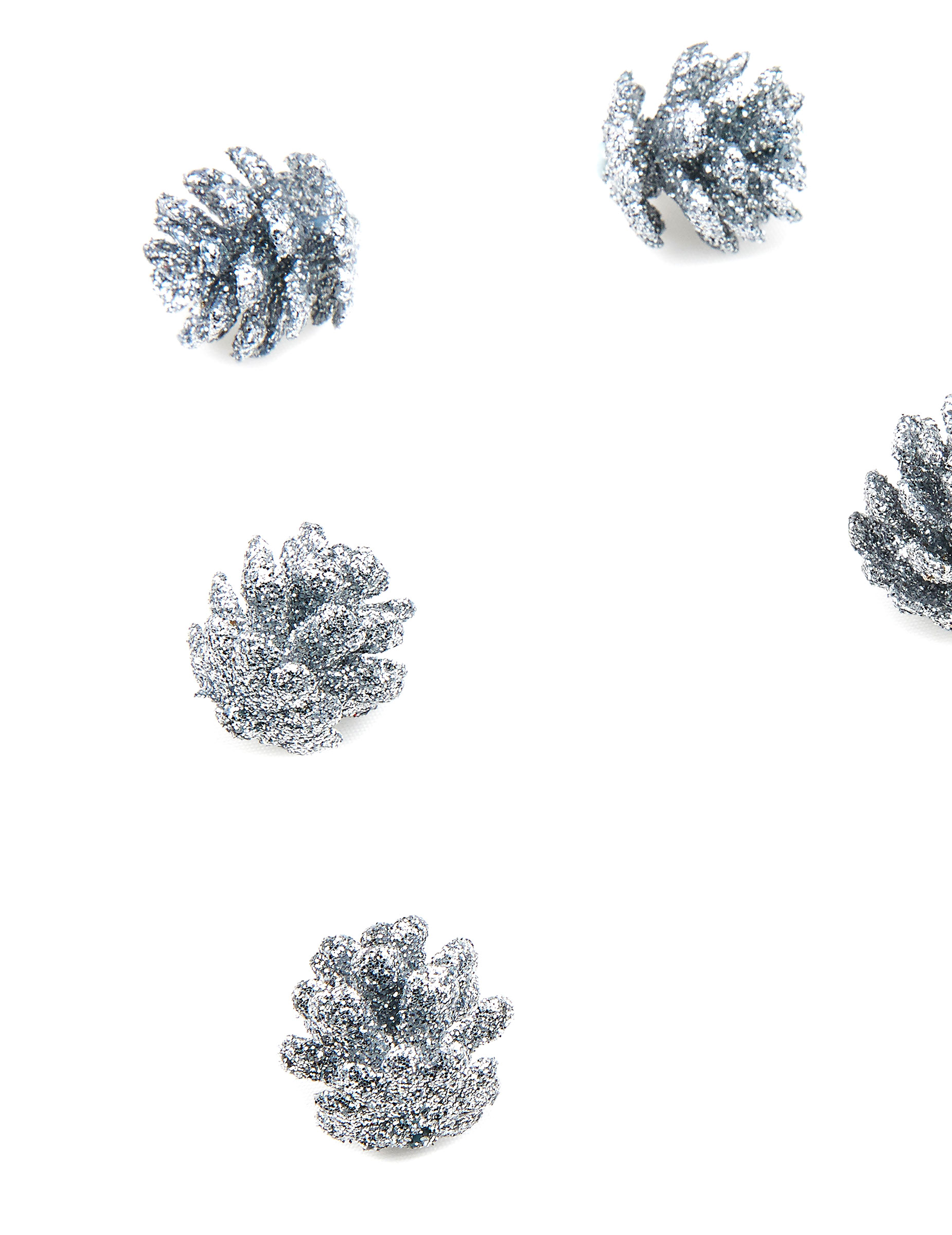 10 mini Deko-Tannenzapfen Silber Glitzer 2 cm Weihnachten 10 mini Deko-Tannenzapfen Silber Glitzer 2 cm Weihnachten von HOBI