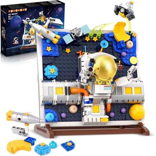 HOGOKIDS Weltraum-Bauspielzeug - 540 PCS 3D Astronauten Klemmbausteine Set, Konstruktionsspielzeug für Kinder, Kinderzimmer-Deko, kreatives Geschenkideen für Jungen und Mädchen ab 6 7 8 9 10 Jahren HOGOKIDS Weltraum-Bauspielzeug - 540 PCS 3D Astronauten Klemmbausteine Set, Konstruktionsspielzeug für Kinder, Kinderzimmer-Deko, kreatives Geschenkideen für Jungen und Mädchen ab 6 7 8 9 10 Jahren von HOGOKIDS