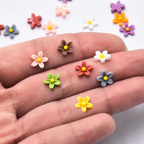 100 Stück Mini-Harz-Gänseblümchen, Puppenhaus, Mini-Dinge, Miniatur-Blumen zum Basteln, kleine Dinge für Feengarten, Puppenhaus, Mikro-Landschaftsbau 100 Stück Mini-Harz-Gänseblümchen, Puppenhaus, Mini-Dinge, Miniatur-Blumen zum Basteln, kleine Dinge für Feengarten, Puppenhaus, Mikro-Landschaftsbau von HOMICO