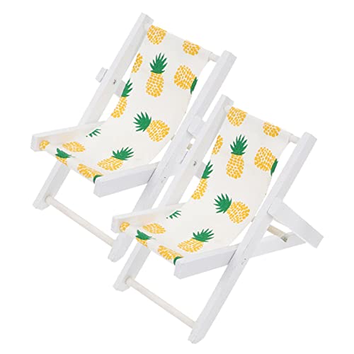 HONITANO 2 Stück Miniatur Strandstuhl Teilig Faltbare Mini Holz Liegestühle mit Ananas Dekorative Puppenhaus Möbel Leicht Stabil für Miniaturgärten Fensterdeko Party und von HONITANO
