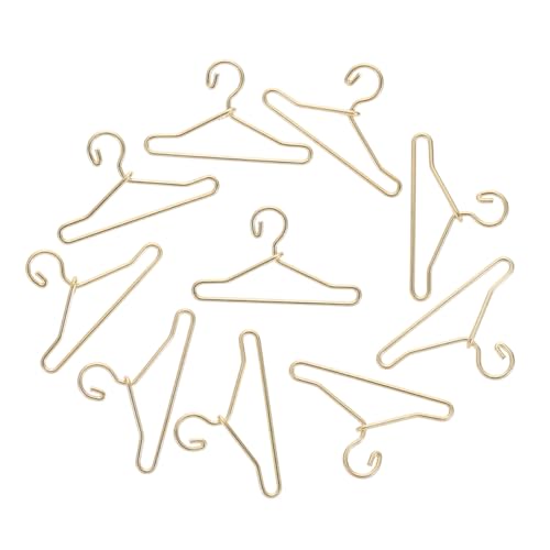 HONITANO 40 Stück Miniatur Puppenkleiderbügel aus Metall Elegante Kleideraufhänger für Puppenoutfits und Puppenhaus Dekoration Robust und Sicher für Puppenkleidung HONITANO 40 Stück Miniatur Puppenkleiderbügel aus Metall Elegante Kleideraufhänger für Puppenoutfits und Puppenhaus Dekoration Robust und Sicher für Puppenkleidung von HONITANO