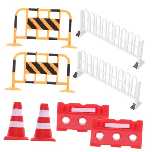 HONITANO 8 Stück Teiliges Verkehrszeichen Spielzeugset aus Robustem Material Realistische Straßenverkehrsschilder und Absperrhütchen für Verkehrserziehung Sandtisch und Rollenspiele von HONITANO