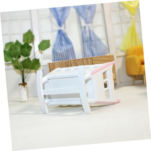 HONITANO Miniatur Puppenhaus Babybett aus Holz Vintage Mini Schlafzimmer Möbel Glatte Oberfläche Kreatives Rollenspiel Zubehör für Puppenhaus Dekoration von HONITANO